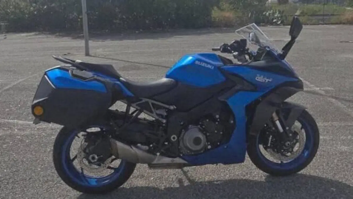 Suzuki GSX-S1000GT (2022 - 24)  (2)