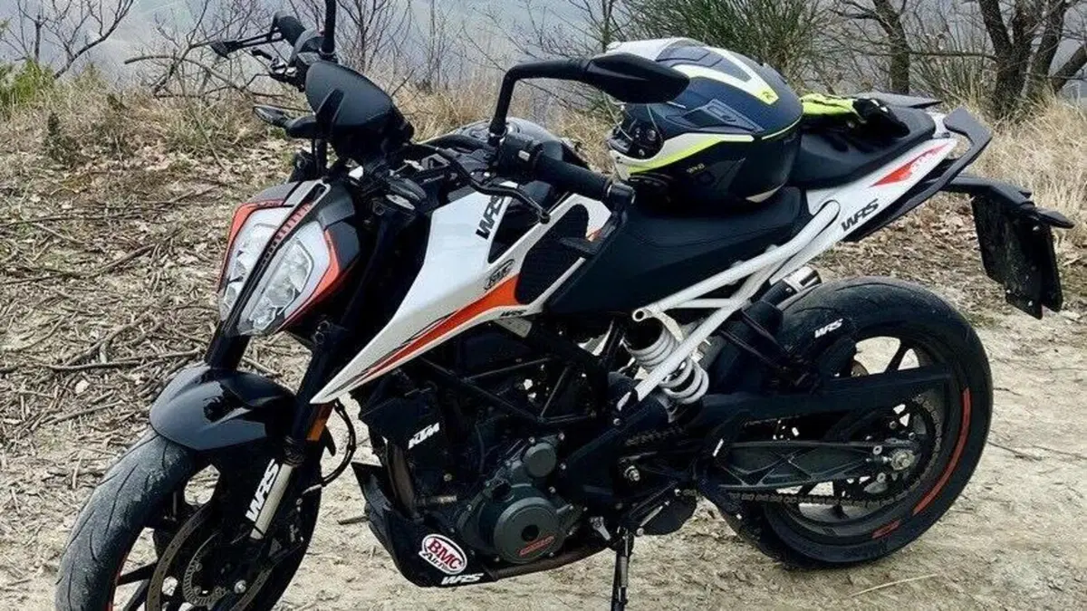 KTM 390 Duke (2021 - 23)  (2)