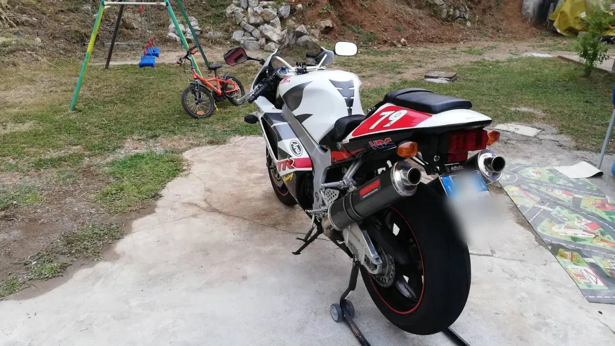 Honda VTR 1000 SP-2 (2002 - 06)  (3)