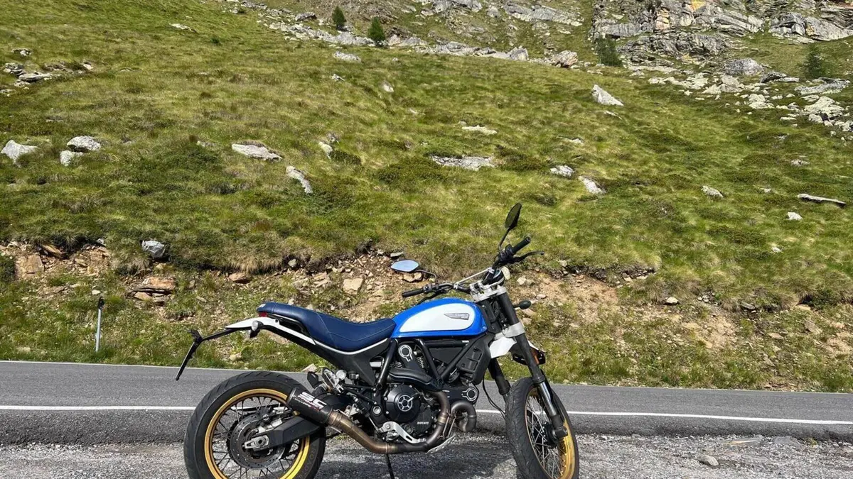 Ducati Scrambler 800 Desert Sled (2017 - 20)  (2)