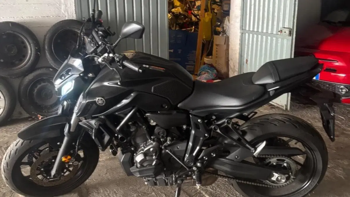Yamaha MT-07 (2021 - 24)  (2)