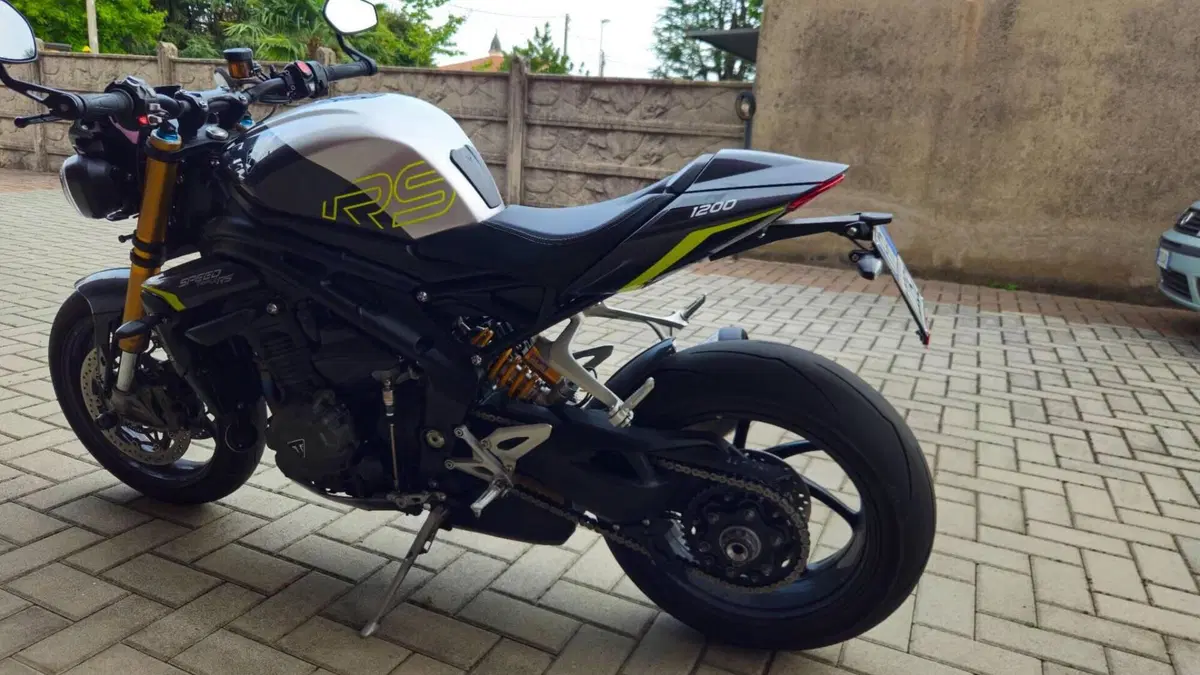 Triumph Speed Triple 1200 RS (2025 - 26)  (2)