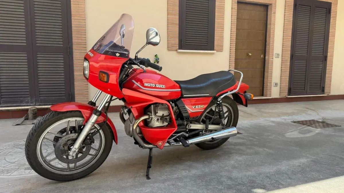 Moto Guzzi   (4)