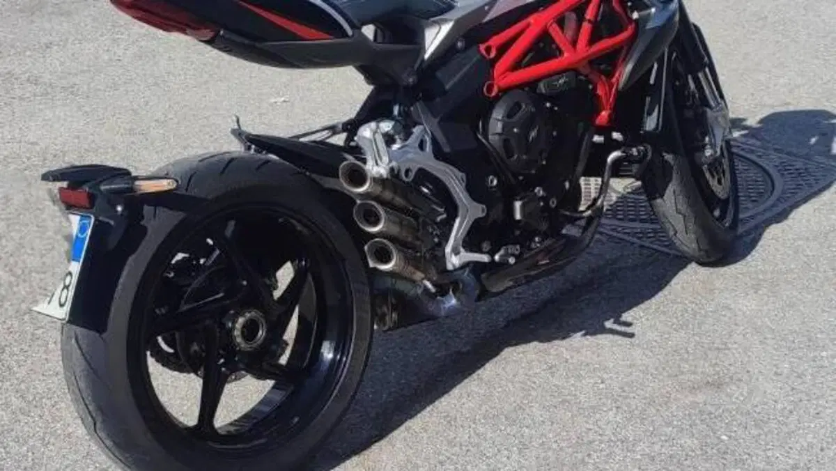 MV Agusta Brutale 800 EAS ABS (2016 - 19)  (6)