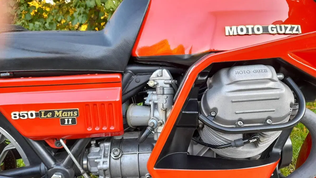 Moto Guzzi   (4)
