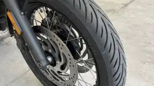 Triumph Bonneville T120 Black (2017 - 20)  (5)