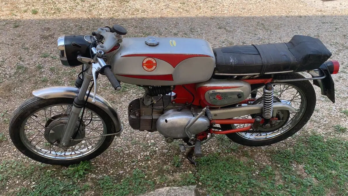 Motobi   (8)