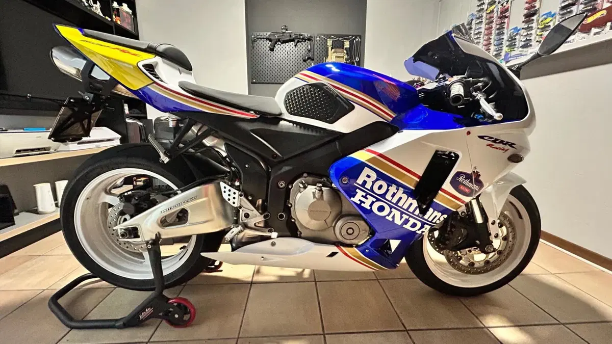 Honda CBR 600 RR (2005 - 06) 