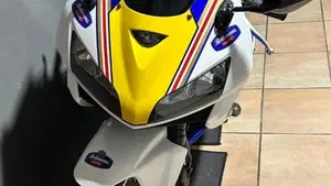 Honda CBR 600 RR (2005 - 06)  (7)