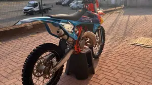 KTM 125 SX (2018)  (4)