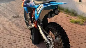 KTM 125 SX (2018)  (3)
