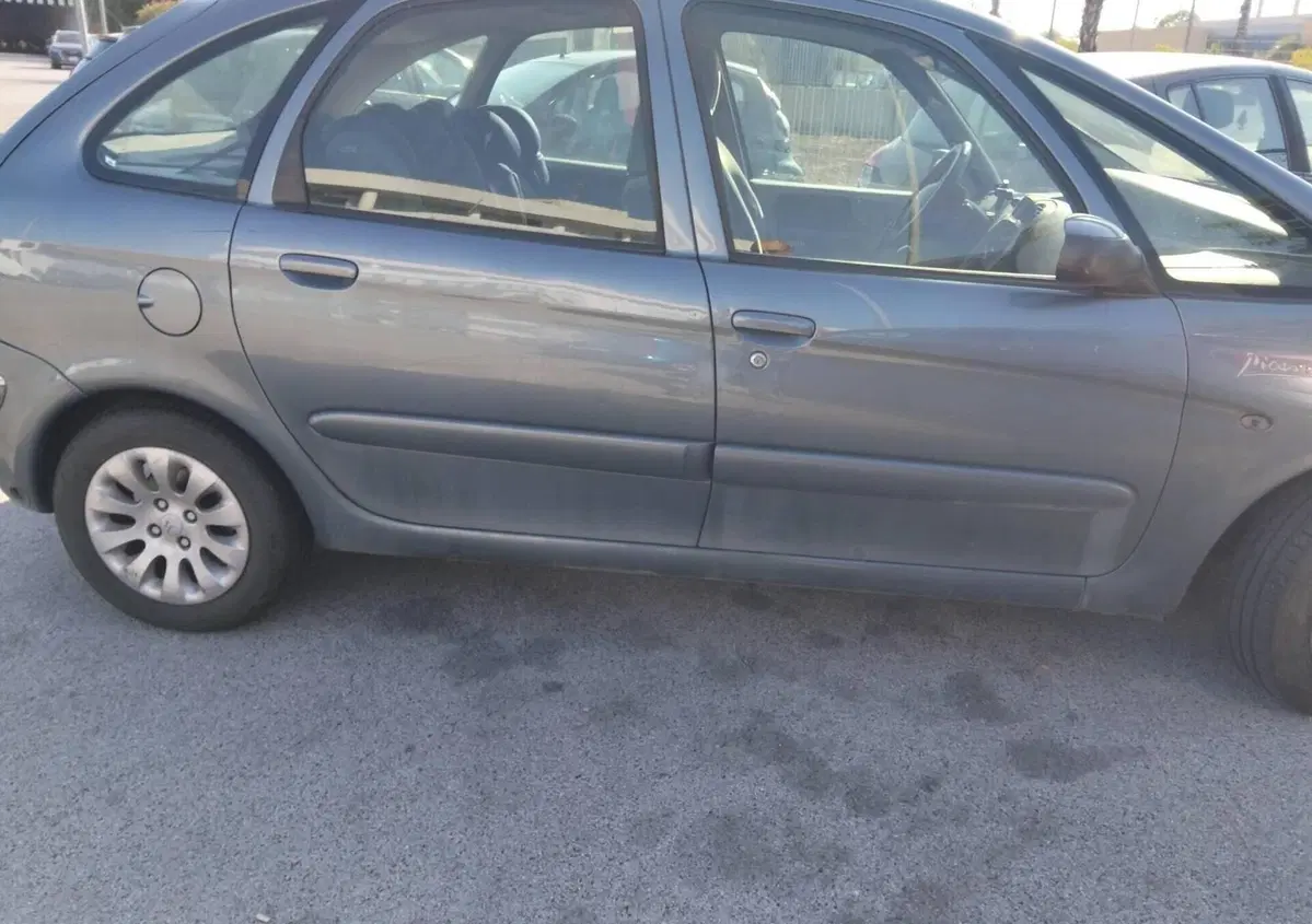 Citroen Xsara Picasso 1.6 16V Classique (6)