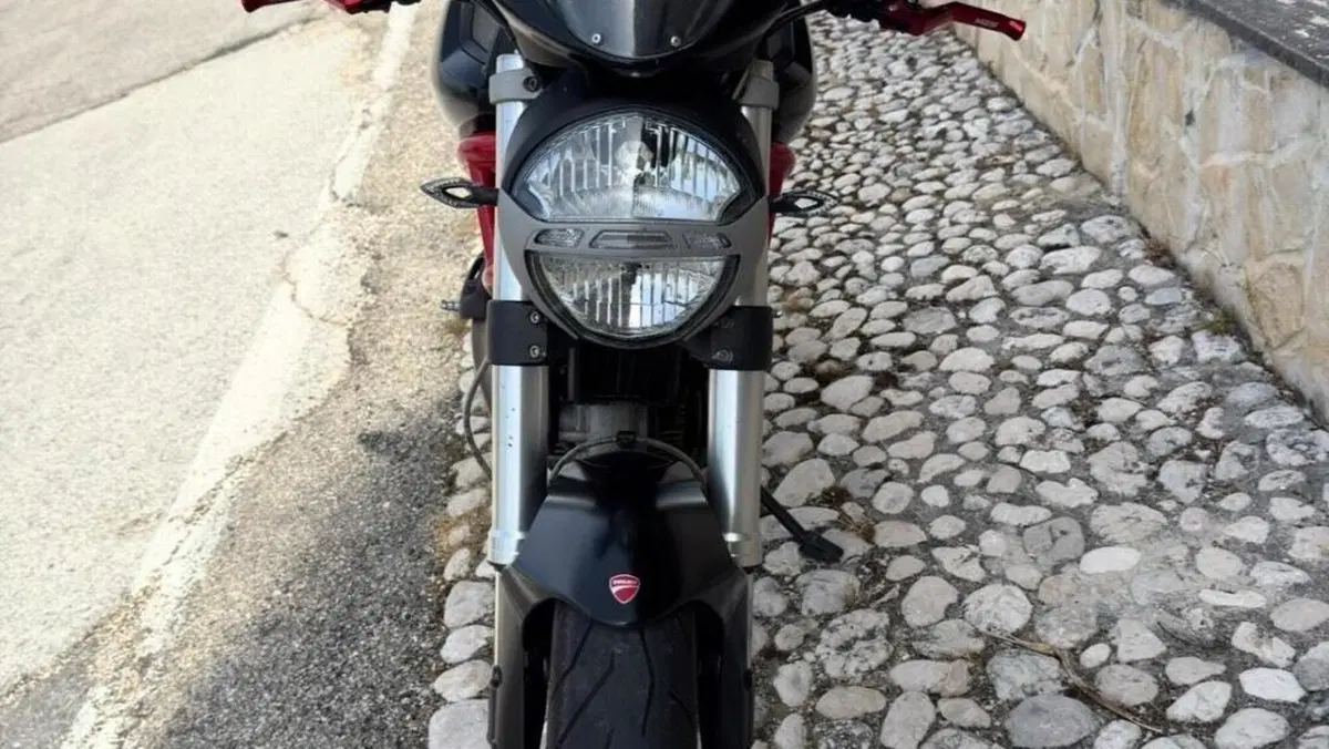 Ducati Monster 796 (2010 - 13)  (8)