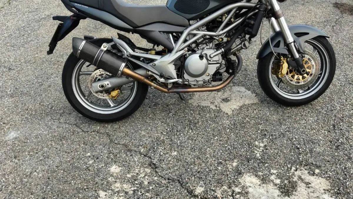 Cagiva Raptor 650 (2005 - 07)  (3)