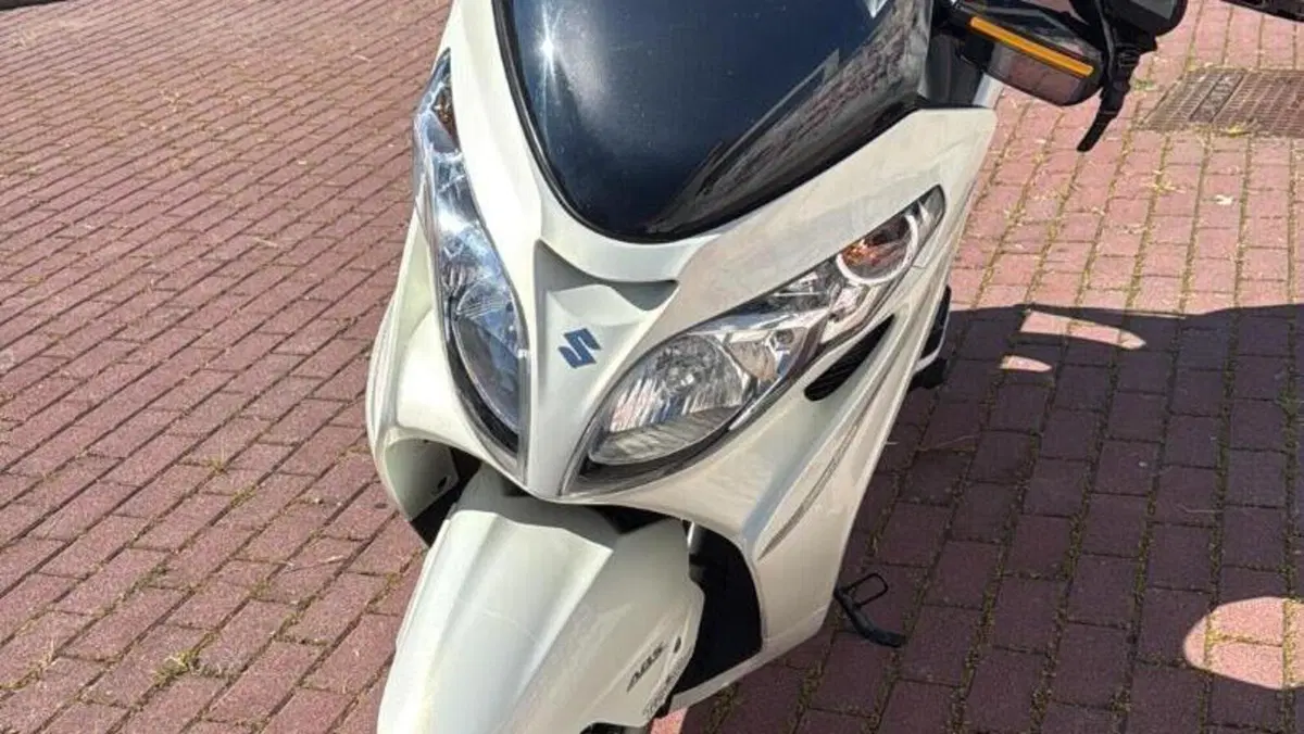 Suzuki Burgman AN 400 ABS (2010 - 13)  (18)