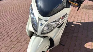 Suzuki Burgman AN 400 ABS (2010 - 13)  (18)