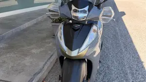 Honda SH 300 i ABS (2016 - 20)  (2)