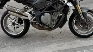 MV Agusta Brutale 750 S (2002 - 06)  (5)