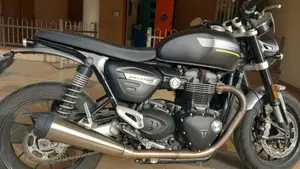 Triumph Speed Twin 1200 (2021 - 24)  (3)