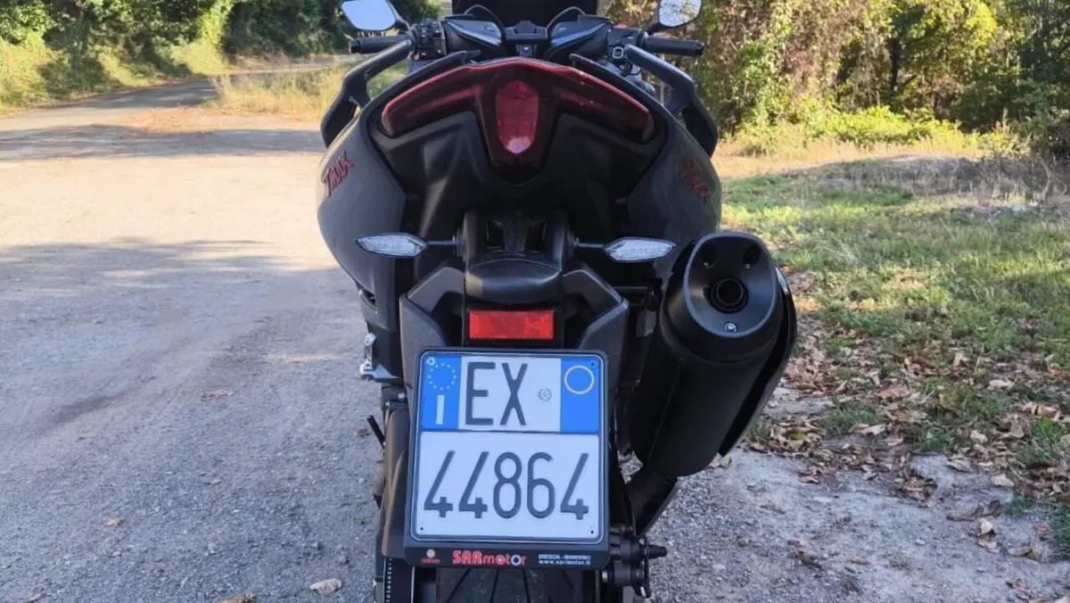 Yamaha T-Max 560 Tech Max (2021)  (6)