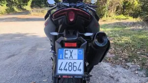 Yamaha T-Max 560 Tech Max (2021)  (6)