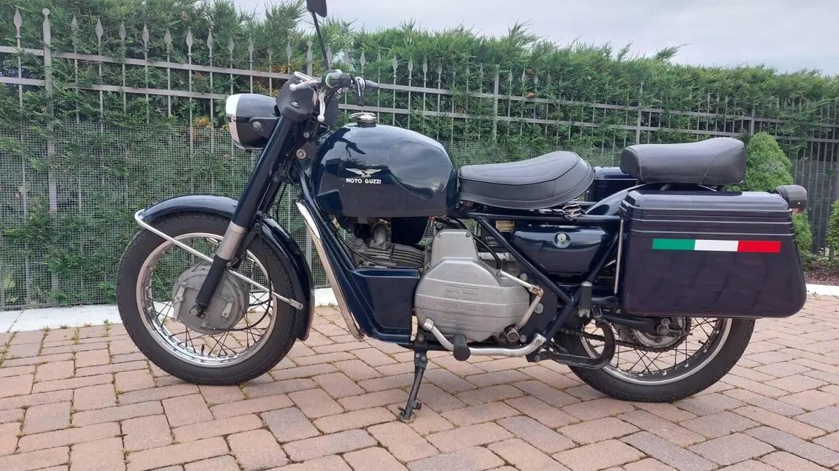 Moto Guzzi   (3)