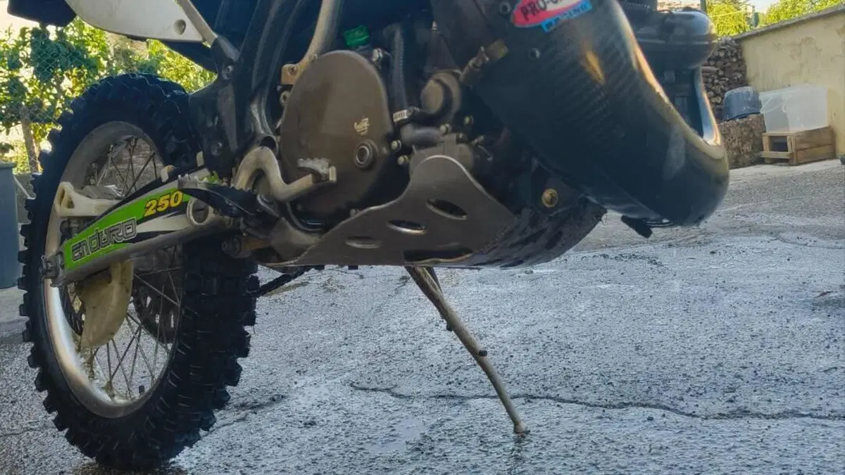 Kawasaki KXE250 (2006)  (7)