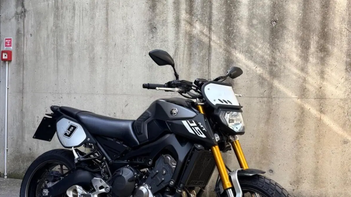 Yamaha MT-09 Sport Tracker ABS (2014 - 16)  (2)