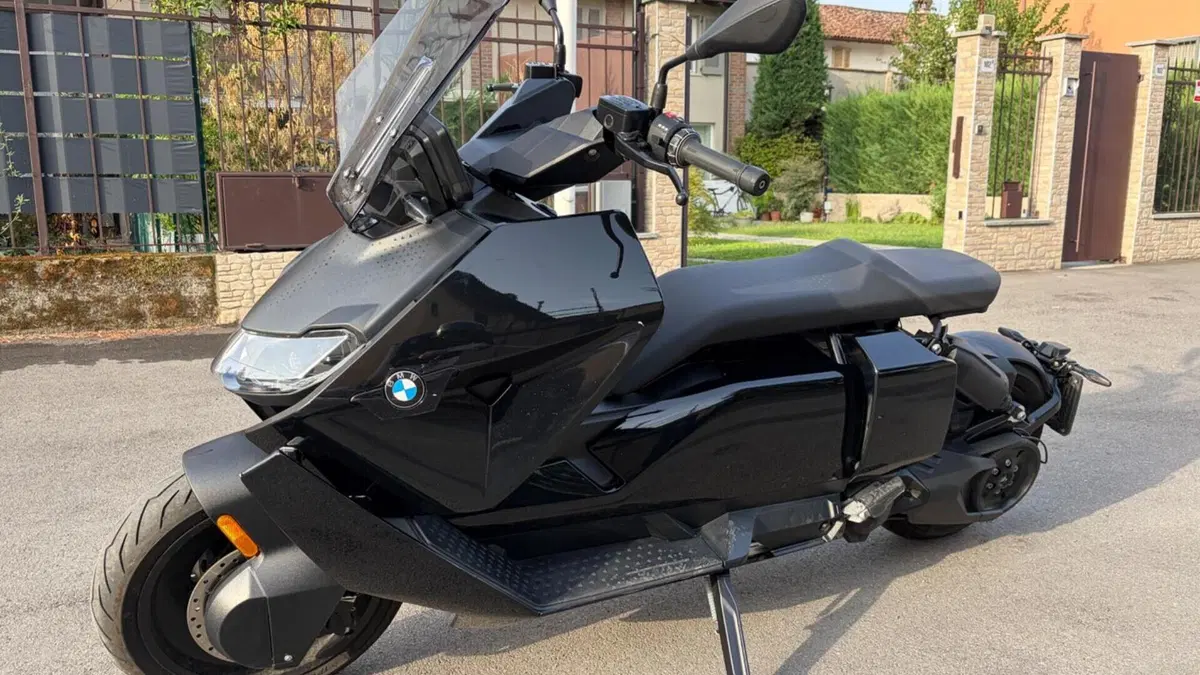 Bmw CE 04 (2021 - 25)  (2)