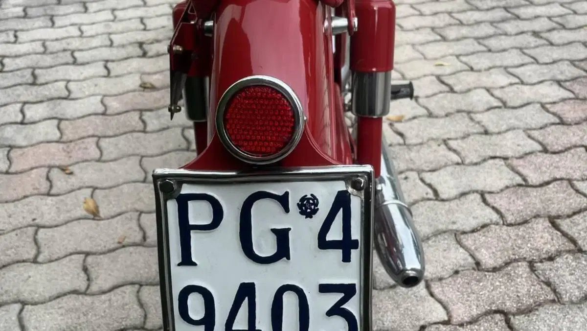 Aprilia   (11)
