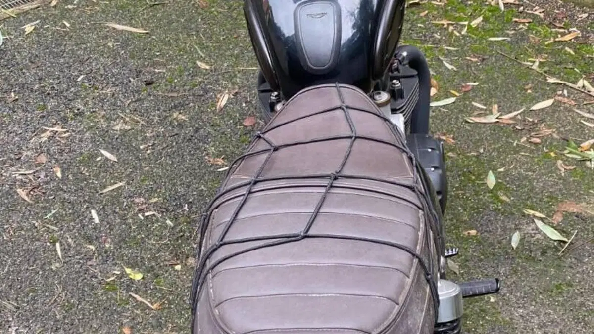 Triumph Bonneville T120 Black (2017 - 20)  (7)