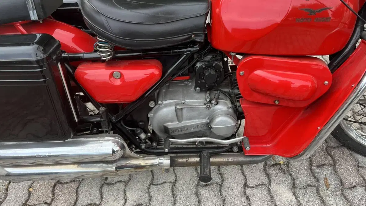 Moto Guzzi   (4)