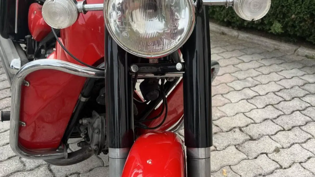 Moto Guzzi   (16)