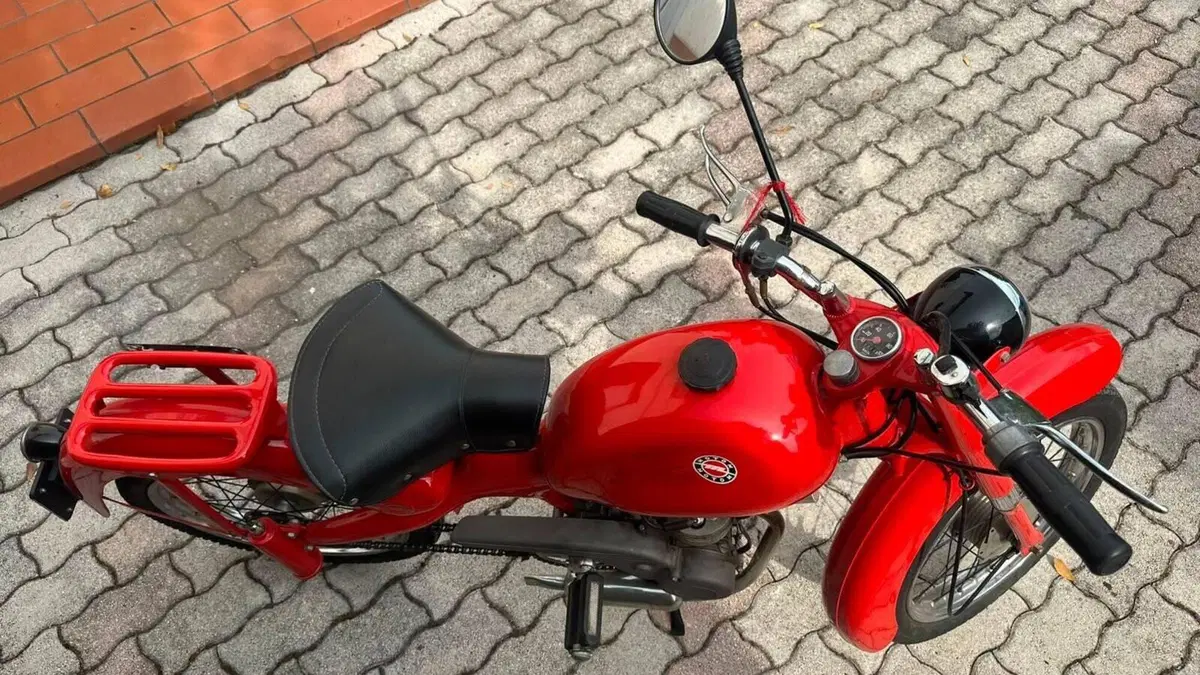 Motom   (9)