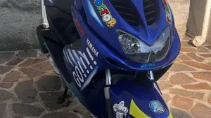 Yamaha Aerox 50 R (2007 - 18)  (3)