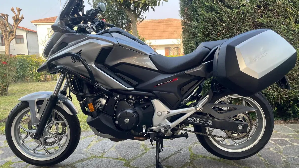 Honda NC 750 X ABS (2016 -17)  (2)