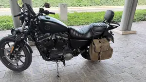 Harley-Davidson 883 SuperLow (2017 - 20) - XL 883L  (5)