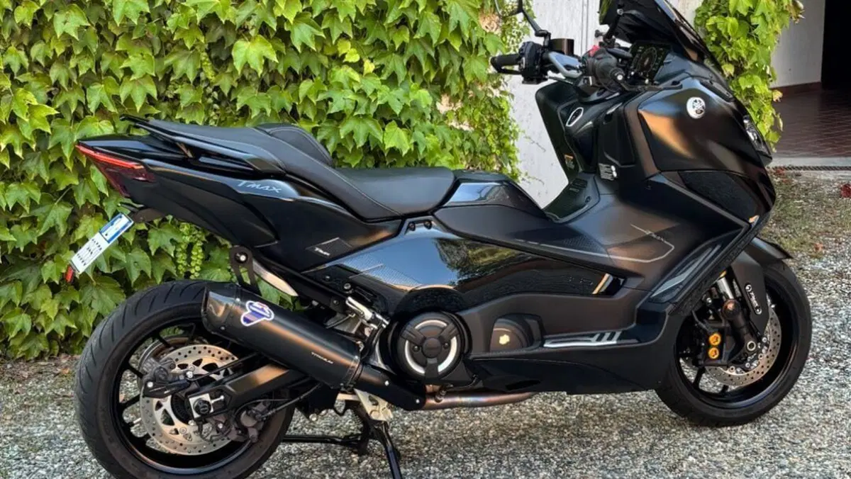 Yamaha T-Max 560 Tech Max (2022 - 24)  (3)