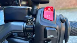 Yamaha T-Max 560 Tech Max (2022 - 24)  (6)