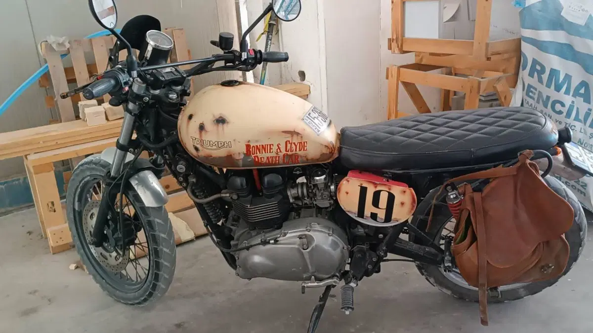 Triumph Scrambler (2006 - 17) 