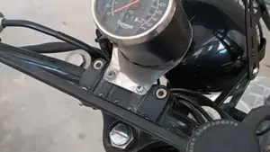 Triumph Scrambler (2006 - 17)  (7)