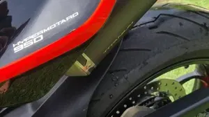 Ducati Hypermotard 950 RVE (2022 - 25)  (10)