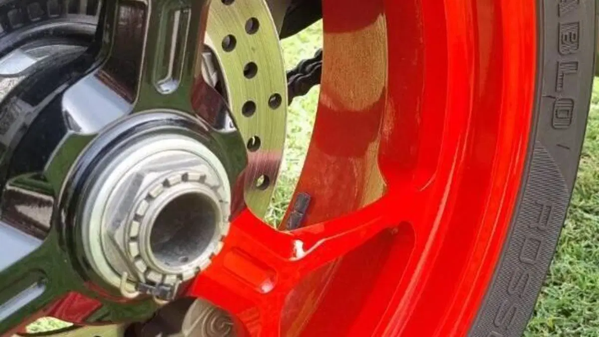 Ducati Hypermotard 950 RVE (2022 - 25)  (11)