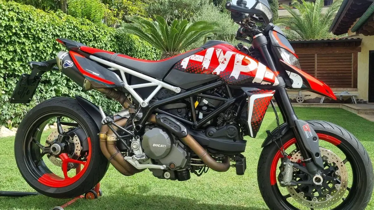 Ducati Hypermotard 950 RVE (2022 - 25)  (12)