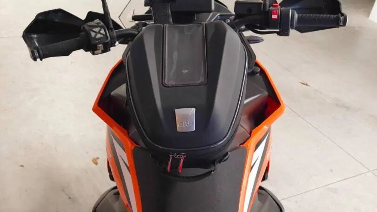 KTM 890 Adventure (2023 - 26)  (8)