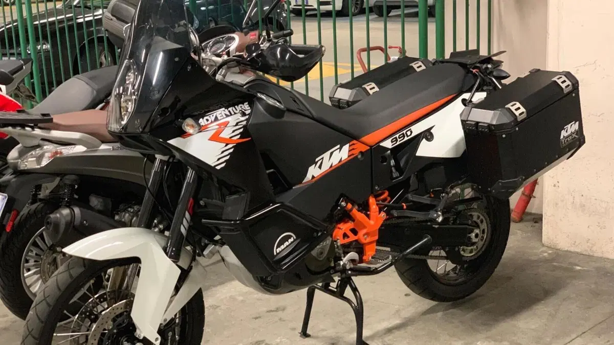 KTM 990 Adventure R (2009 - 11)  (2)