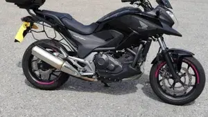 Honda NC 750 X ABS (2014 - 15)  (2)