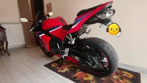 Honda CBR 600 RR (2024 - 26) 