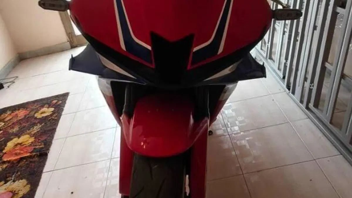 Honda CBR 600 RR (2024 - 26)  (6)