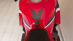 Honda CBR 600 RR (2024 - 26)  (11)